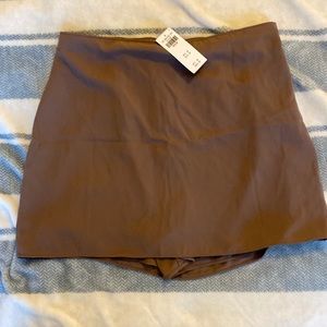 NWT Abercrombie and Fitch Skort